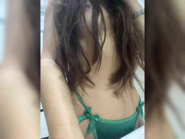 Alinka222 webcam