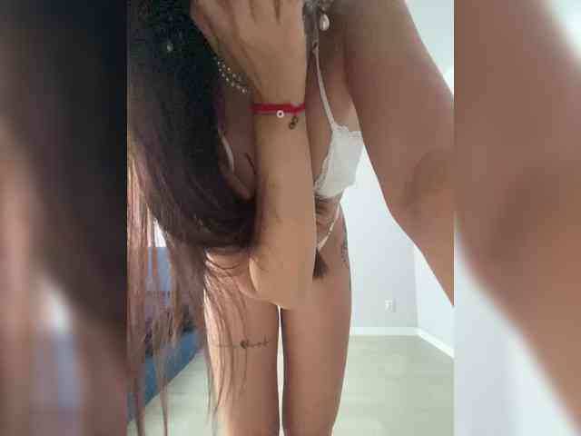 Iovemeee11 webcam