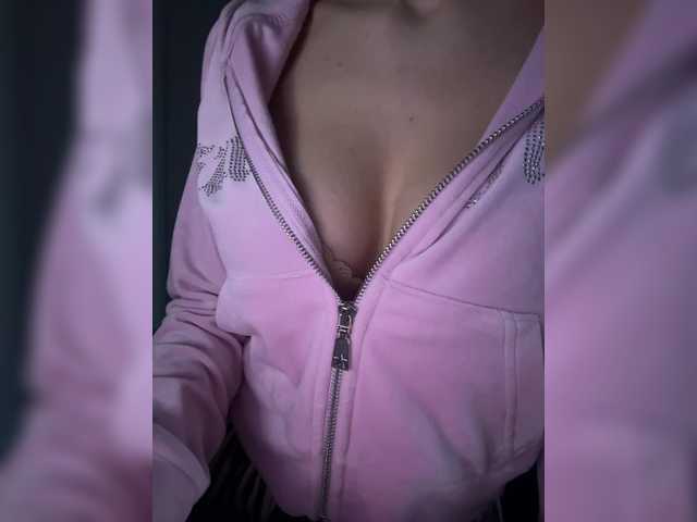 go to chat with -Lana-Chester-