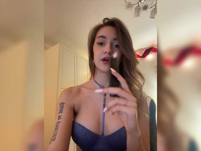 go to chat with -Lana-Chester-