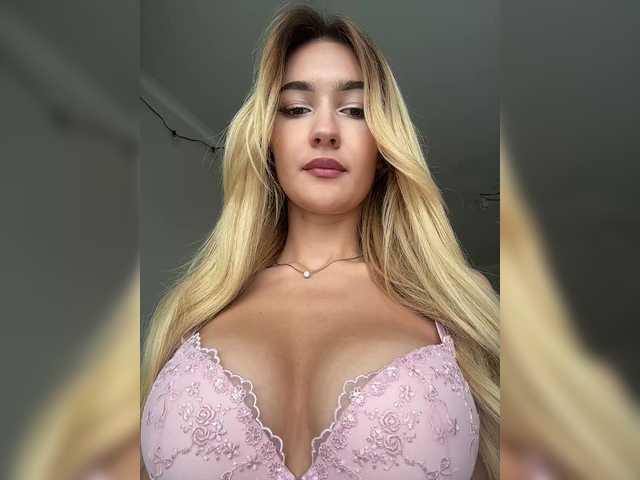 -Lana-Chester- Live Webcam on BongaCams