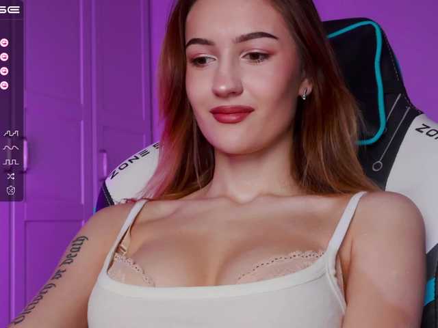 go to chat with -Lana-Chester-