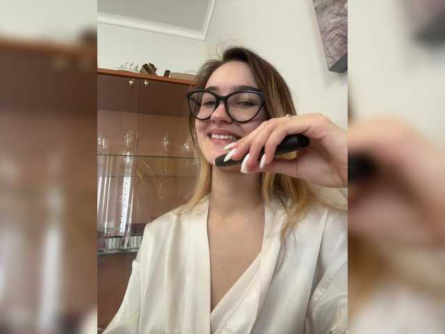 -Lana-Chester-'s BongaCams show and profile