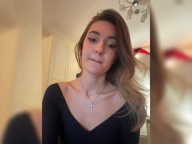 go to chat with -Lana-Chester-