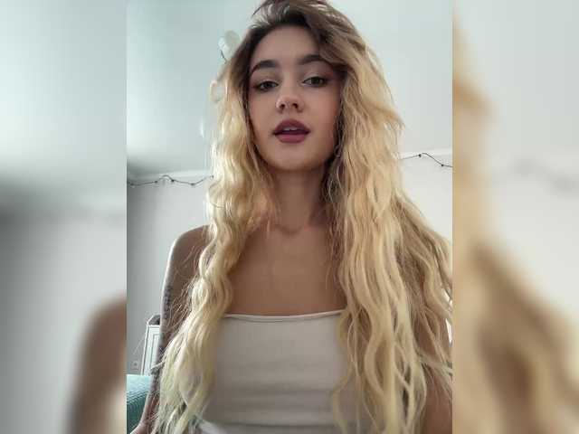  -Lana-Chester- chat room