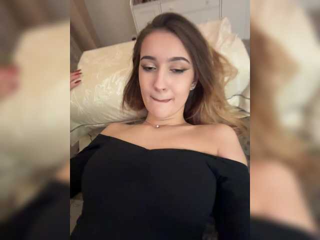 go to chat with -Lana-Chester-