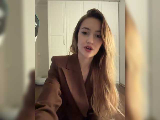  -Lana-Chester- chat room