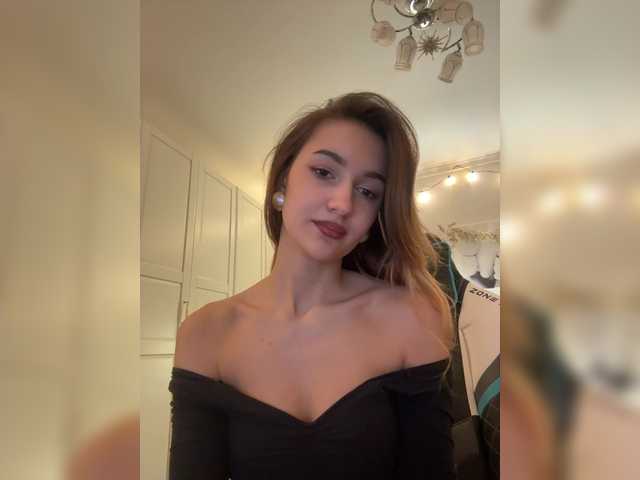 go to chat with -Lana-Chester-