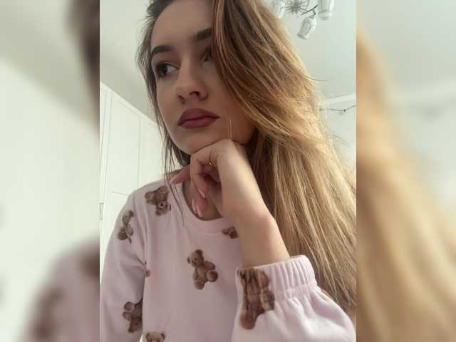 -Lana-Chester-'s BongaCams show and profile