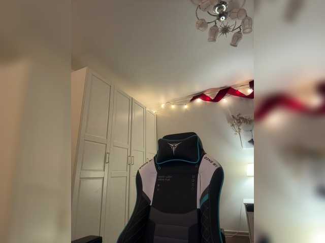 -Lana-Chester-'s BongaCams show and profile