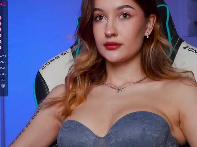 go to chat with -Lana-Chester-