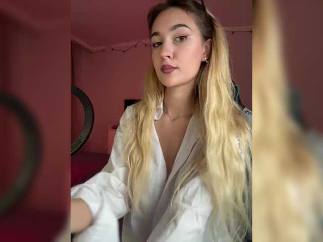 -Lana-Chester- chat room