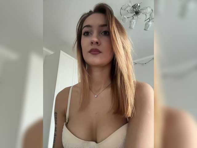 Sex chat gratuit in direct cu -Lana-Chester- pe BongaCams