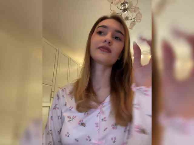 -Lana-Chester- webcam