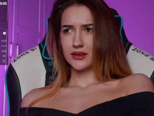 -Lana-Chester- webcam