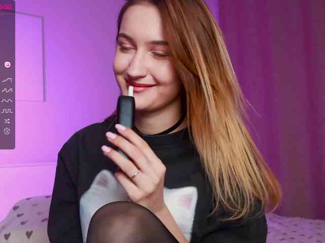 -Lana-Chester- webcam