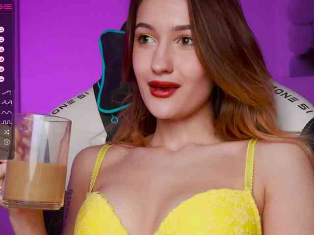 -Lana-Chester- webcam