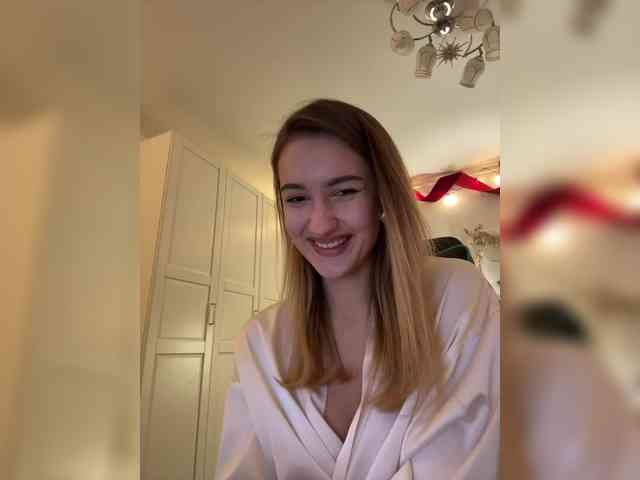 -Lana-Chester- webcam