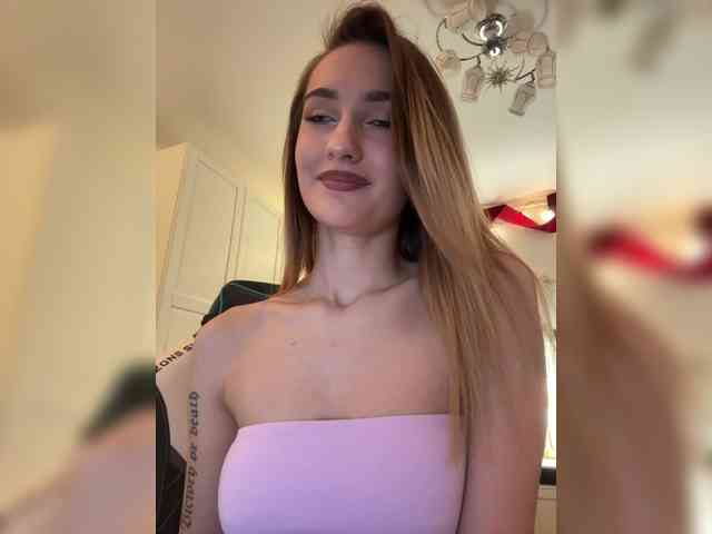 -Lana-Chester- webcam