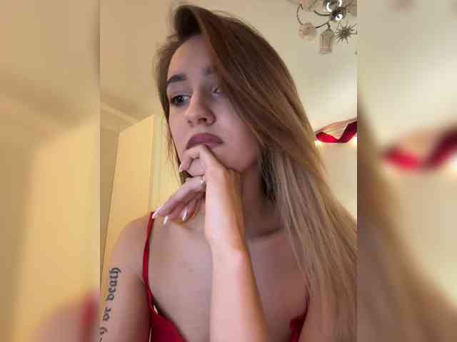 -Lana-Chester- webcam