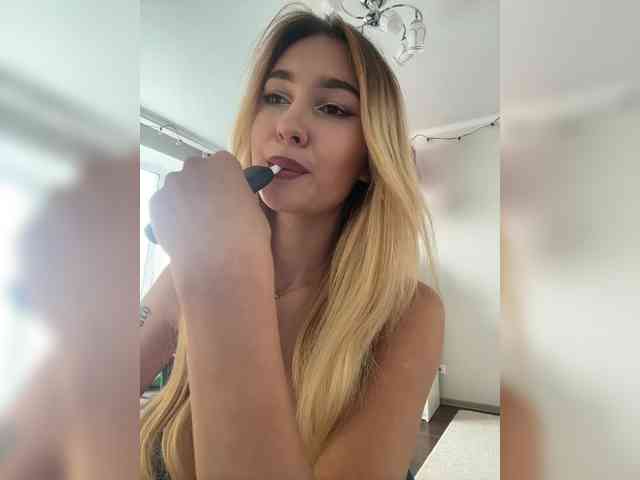 -Lana-Chester- webcam