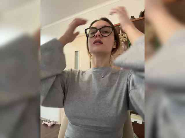 -Lana-Chester- webcam