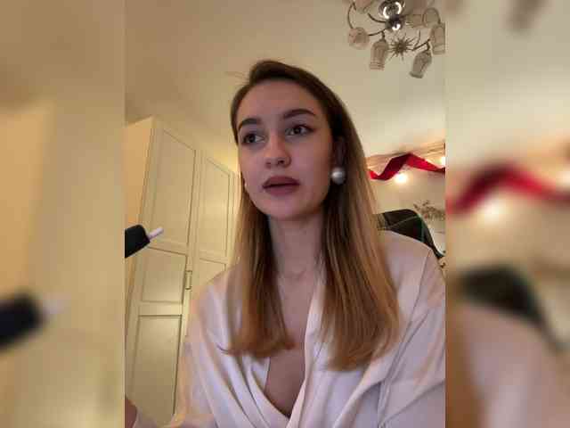 -Lana-Chester- webcam