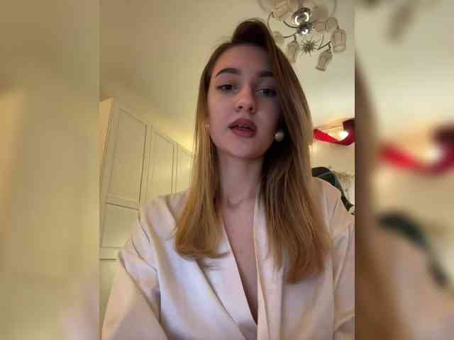 -Lana-Chester- webcam