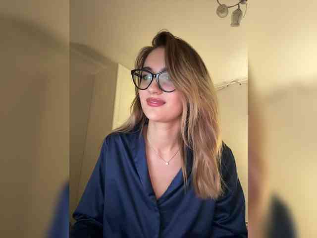 -Lana-Chester- webcam