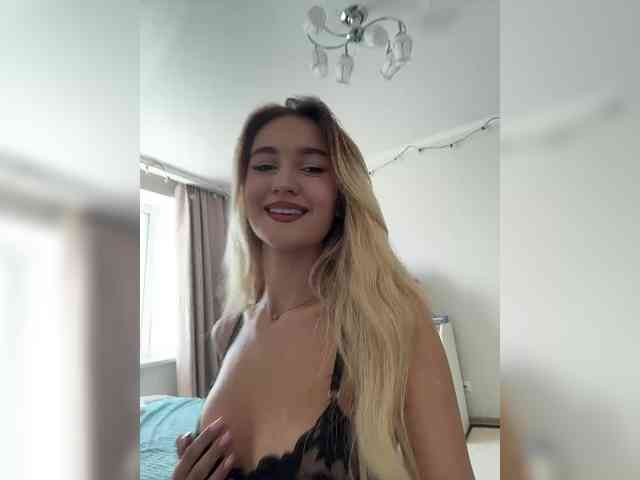 -Lana-Chester- webcam