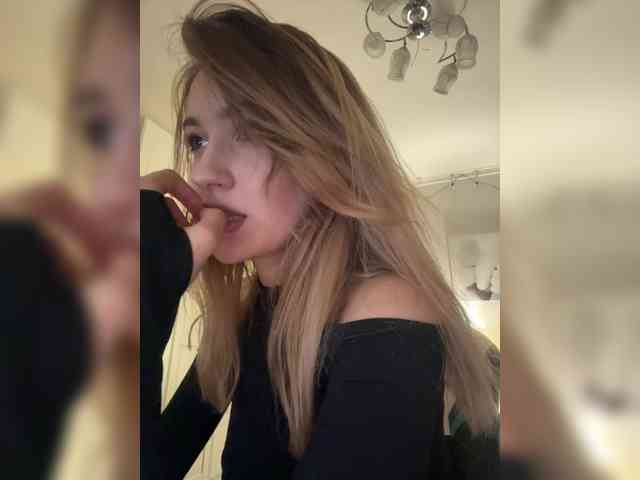 -Lana-Chester- Live Webcam on BongaCams