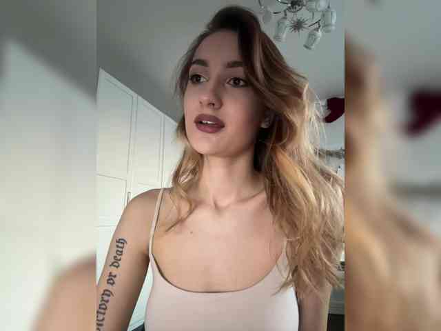 -Lana-Chester- webcam