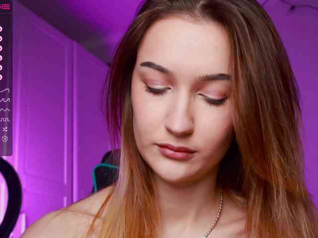 -Lana-Chester- webcam