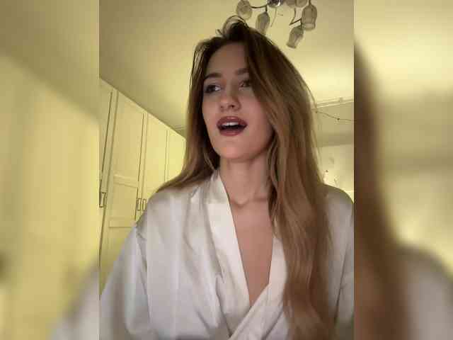 -Lana-Chester- webcam