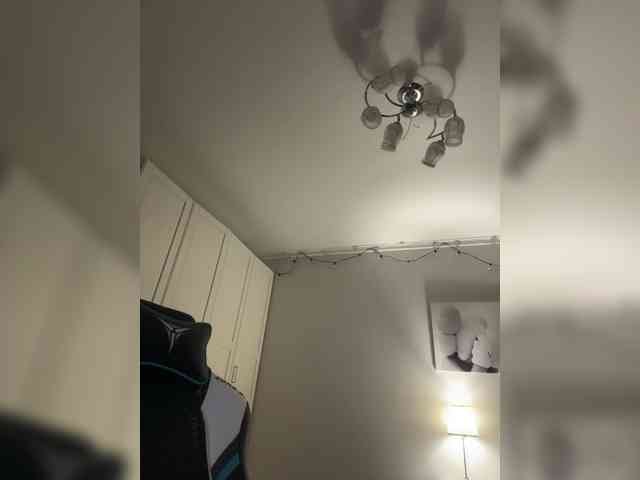 -Lana-Chester- webcam