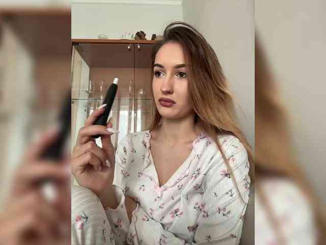 -Lana-Chester- webcam