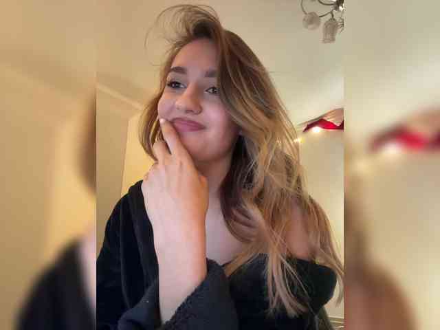 -Lana-Chester- webcam