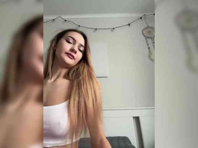 -Lana-Chester- webcam