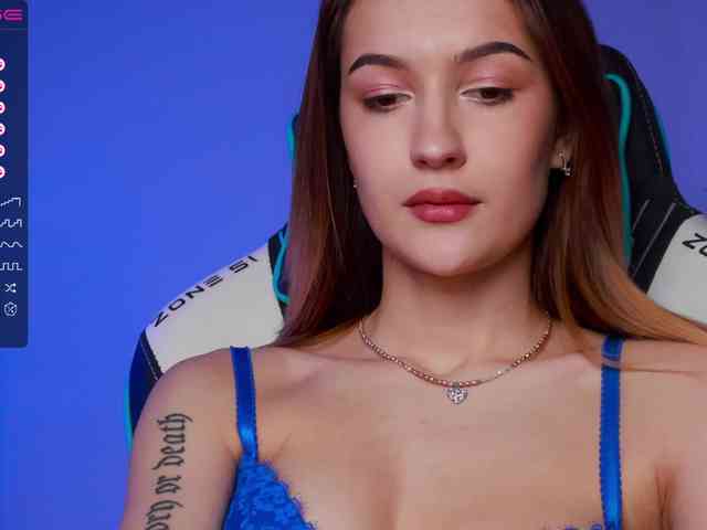 -Lana-Chester- webcam