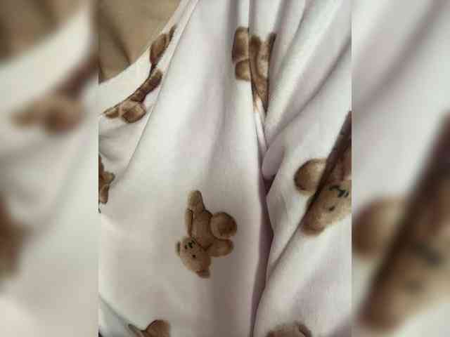 -Lana-Chester- webcam