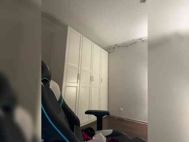 -Lana-Chester- webcam