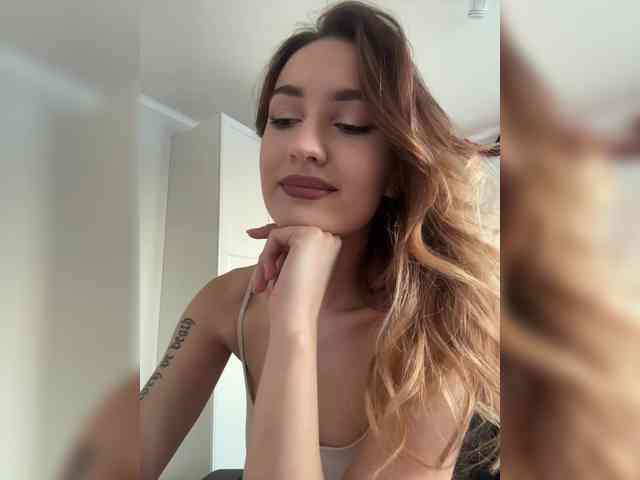 -Lana-Chester- webcam