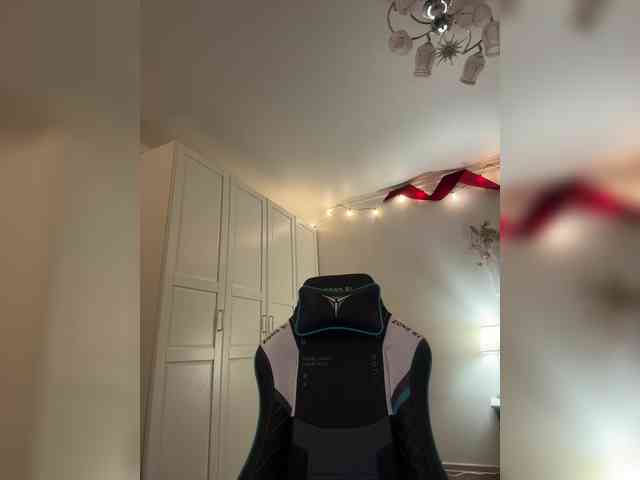 -Lana-Chester- webcam