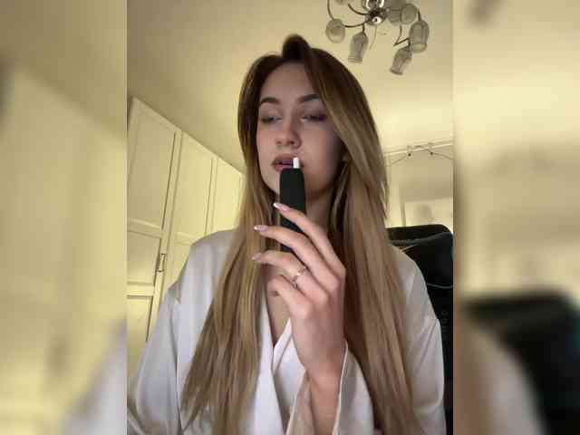 -Lana-Chester- webcam