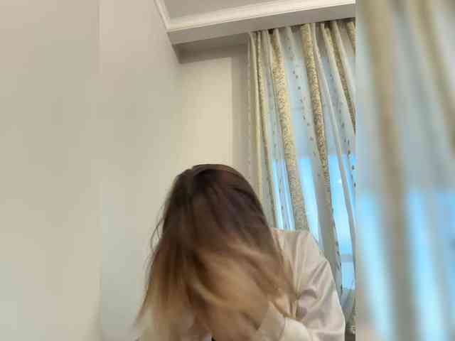 -Lana-Chester- webcam