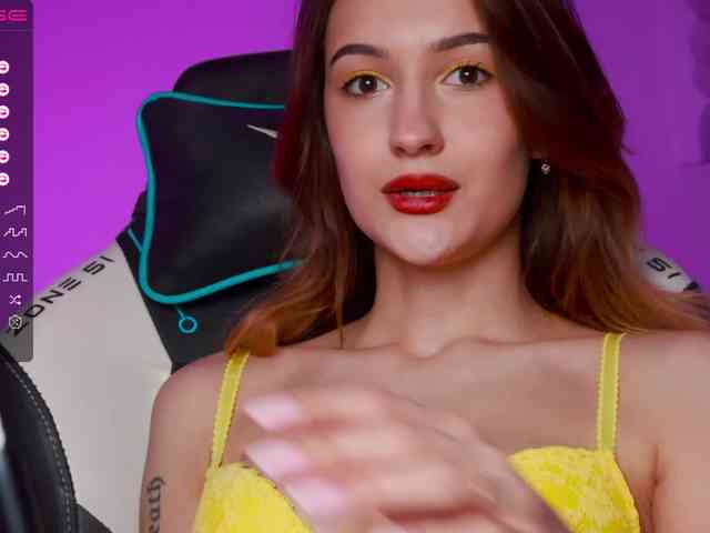 -Lana-Chester- webcam