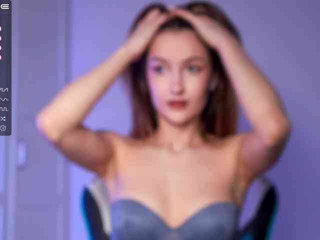 -Lana-Chester- webcam