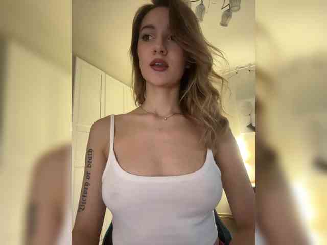 -Lana-Chester- webcam