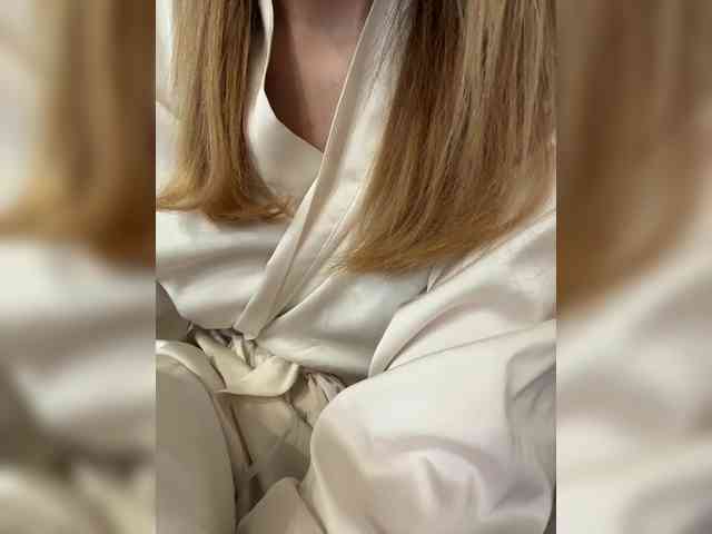 -Lana-Chester- webcam