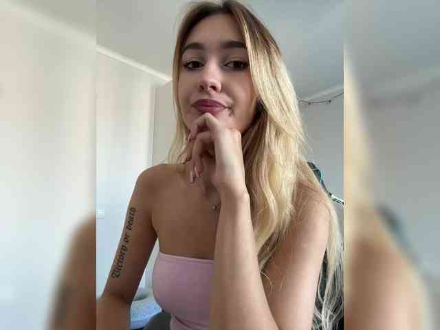 adult videochat -Lana-Chester-